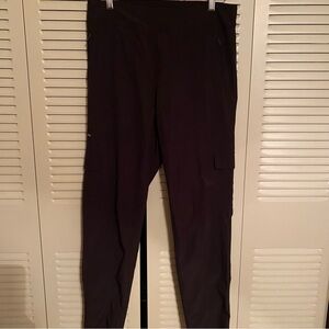 Bass lightweight athletic cargo pants size medium
